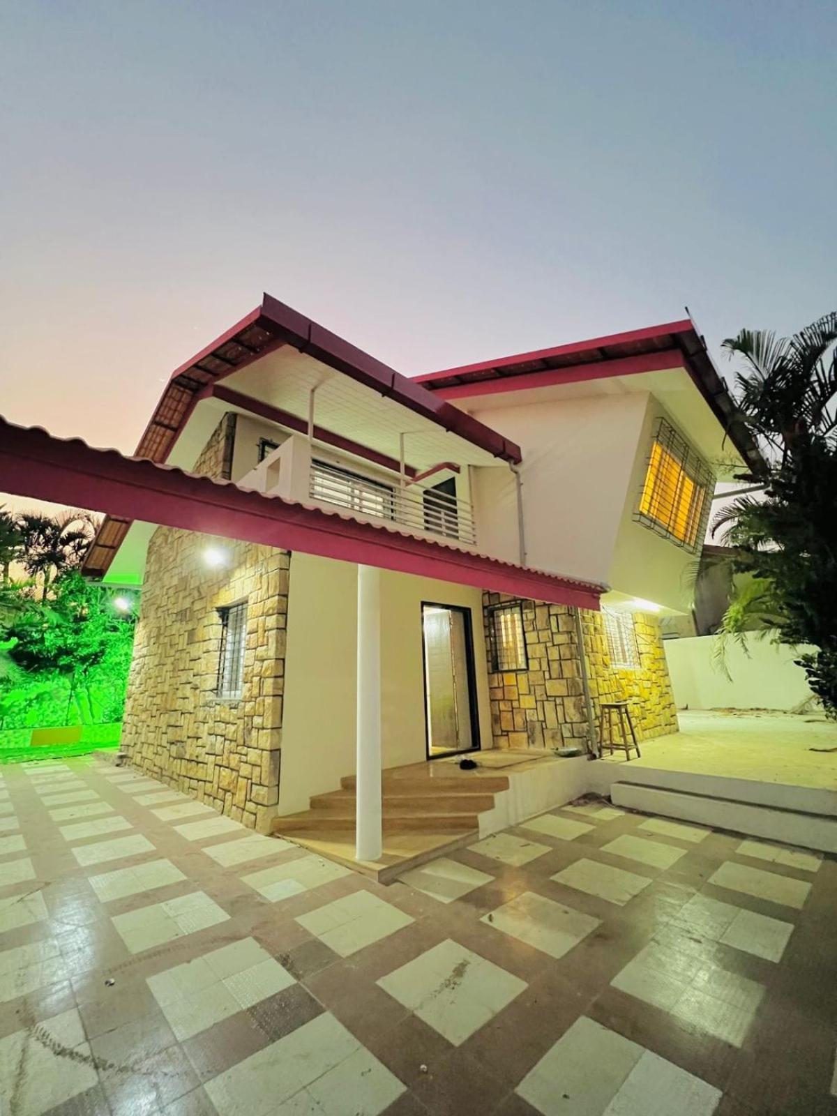 Taj Villa With Free Wifi Лонавла Екстер'єр фото