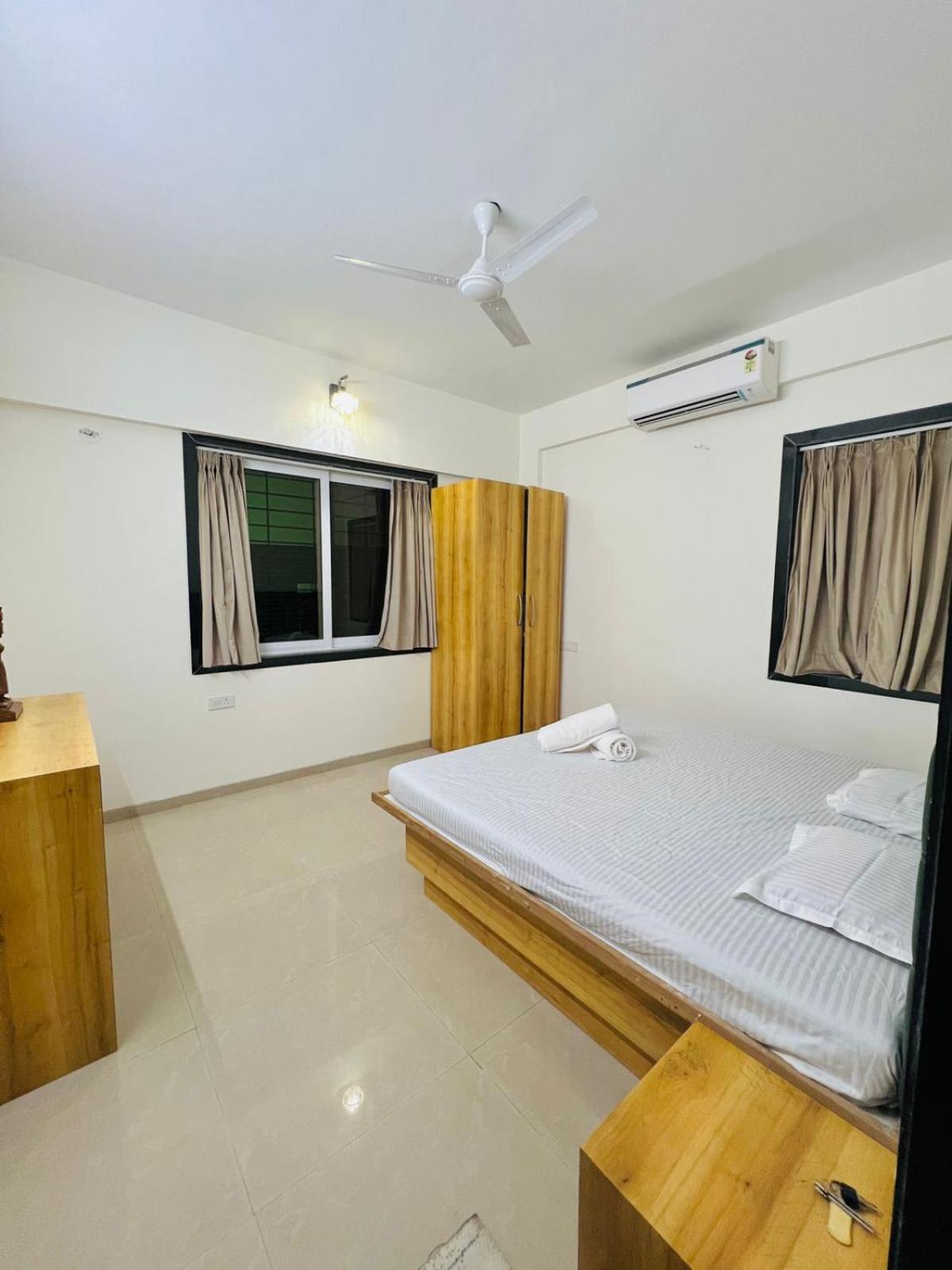 Taj Villa With Free Wifi Лонавла Екстер'єр фото